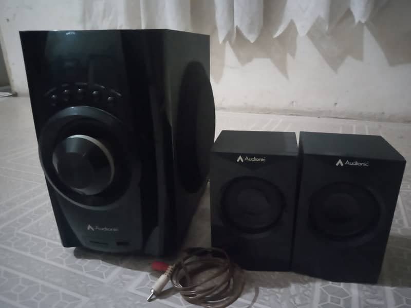 audionic mega 40 speakers for sale in very good condition 0