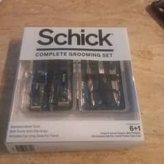 Schick grooming set