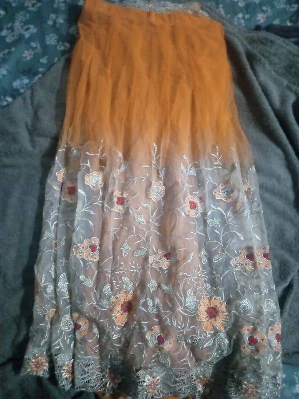 dresses in excellent condition 2