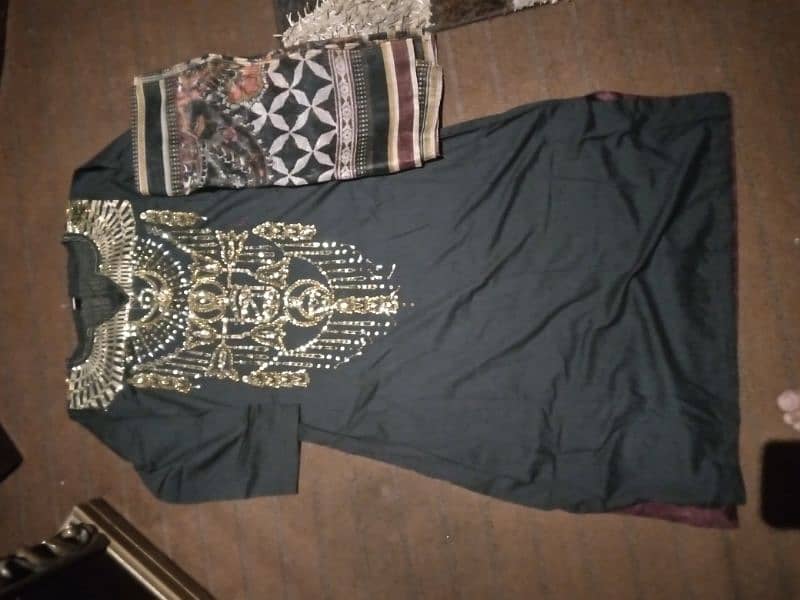 dresses in excellent condition 10