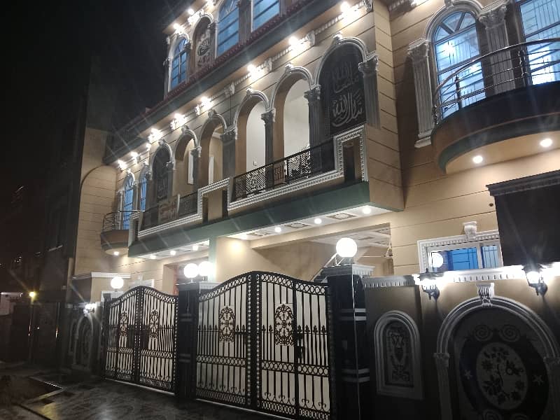 5 Marla pair Each Price Brand New Dubble storey house available for sale in Eden Boulevard society mazyle Chowk college Road Lahore 5