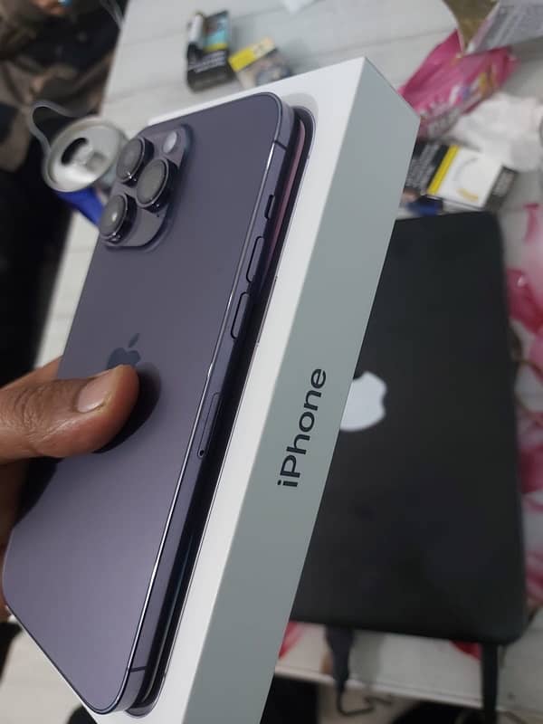 iPhone 14 Pro Max deep purple iCloud lock 0