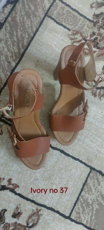 BrandedSandals for Sale 7