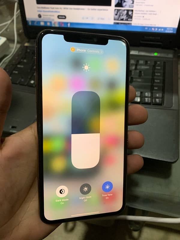 iphone 11 pro max 256gb non pta Factory unlock 10/10 1