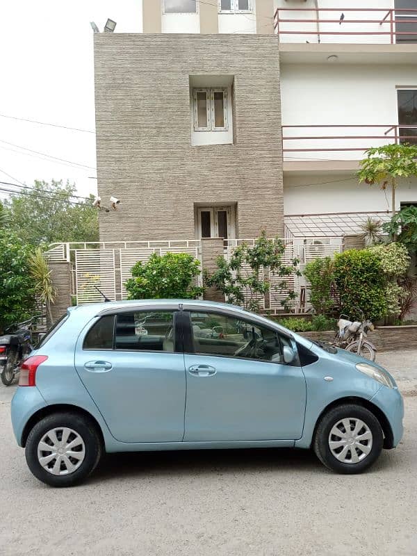 Toyota Vitz 2005 full option 5