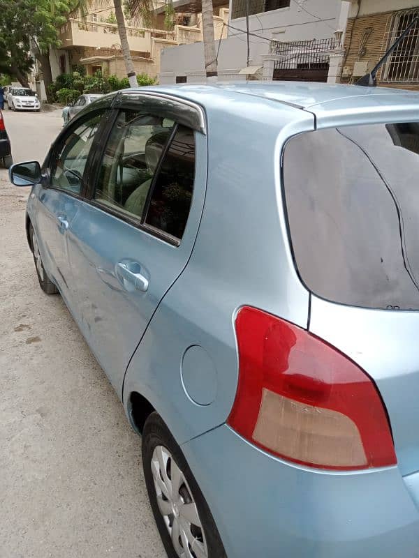 Toyota Vitz 2005 full option 10