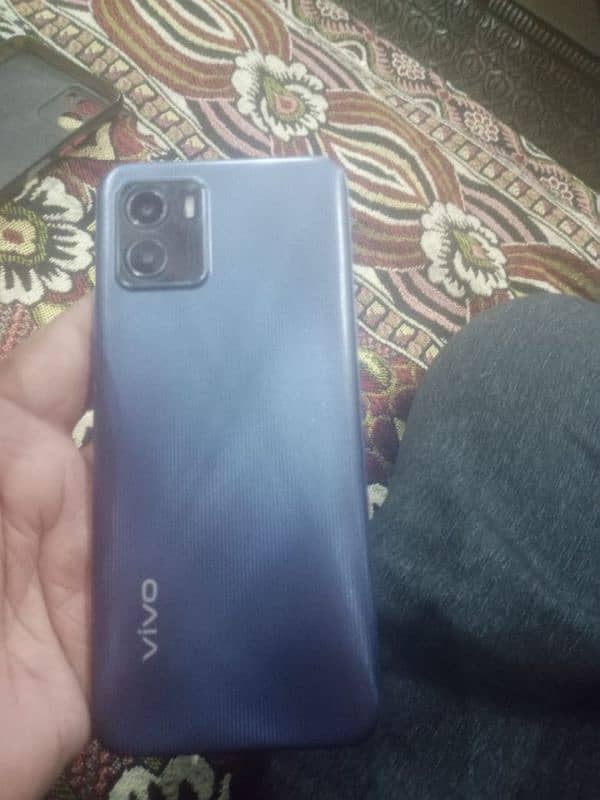 vivo y15s with box charger 2