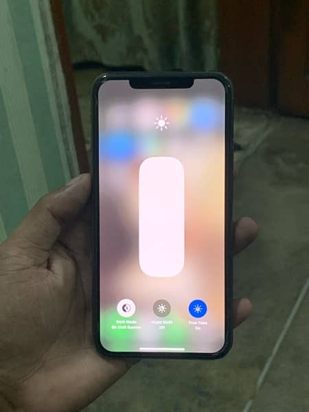 Iphone 11pro max dual simPTA Aproved 256 GB gold colour 0