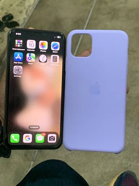 Iphone 11pro max dual simPTA Aproved 256 GB gold colour 4