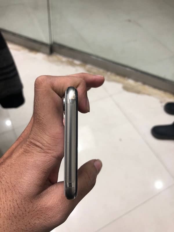 Iphone X 64 gb PTA Approved 5