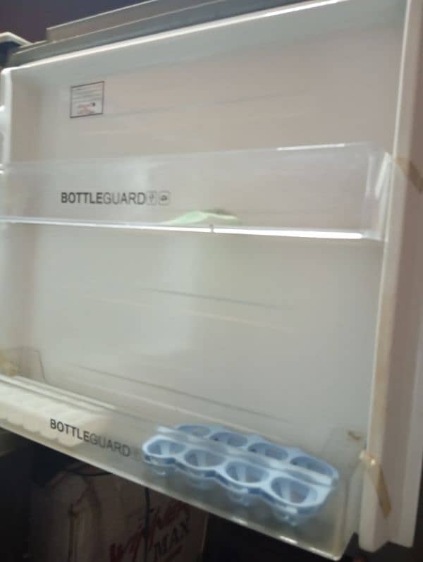 Fridge For sale 75000 3