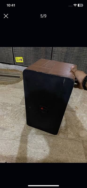 Amplifier and speaker for sale urgent 0