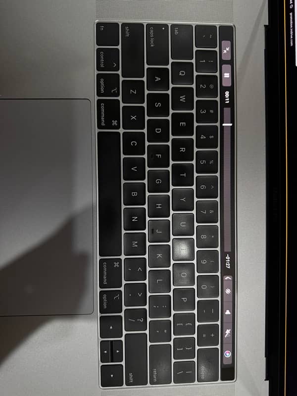 MAC BOOK PRO 2018 IMPORTED 12