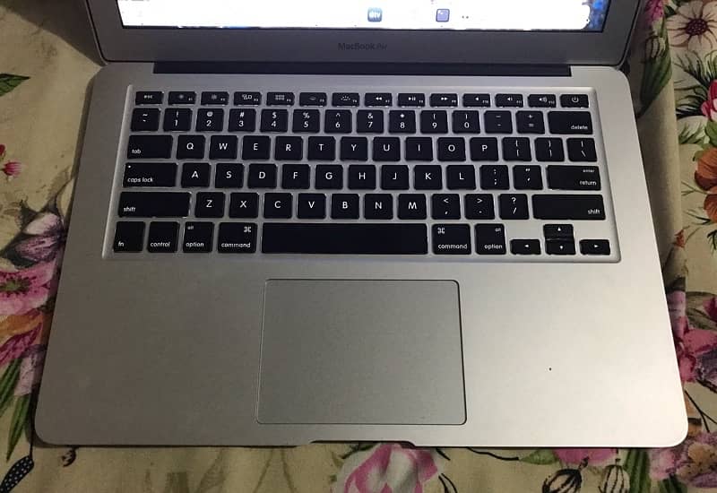 Apple MacBook Air 2017 3