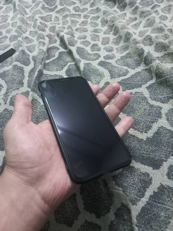 IPHONE XS MAX 64 NON PTA 4