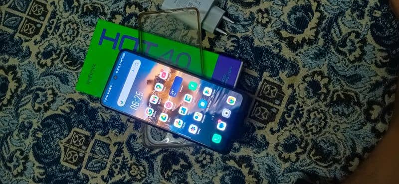 Infinix hot 40 1