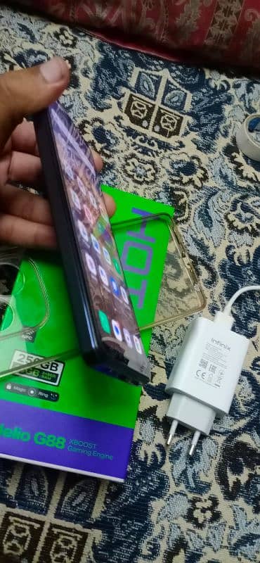 Infinix hot 40 3