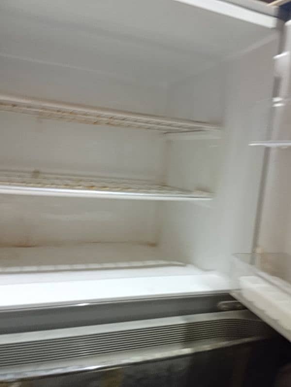 Haier Ka fridge urgent sale Krna hy 2