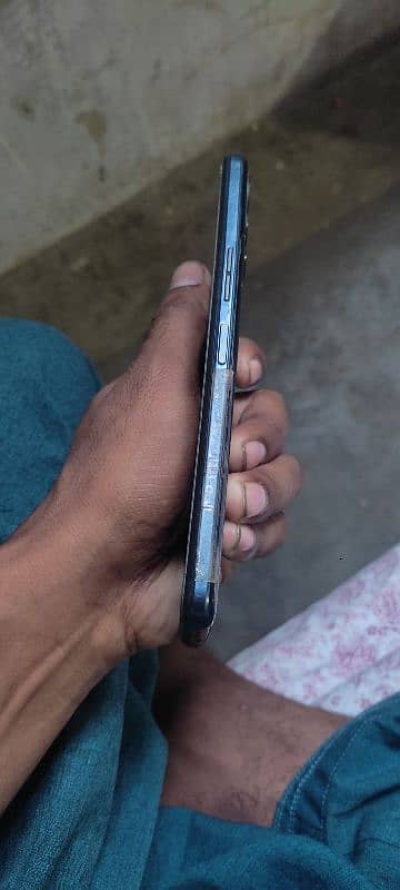 Techno camon 18t 4/128 only Mobile hai box gum ho Ga hai 3