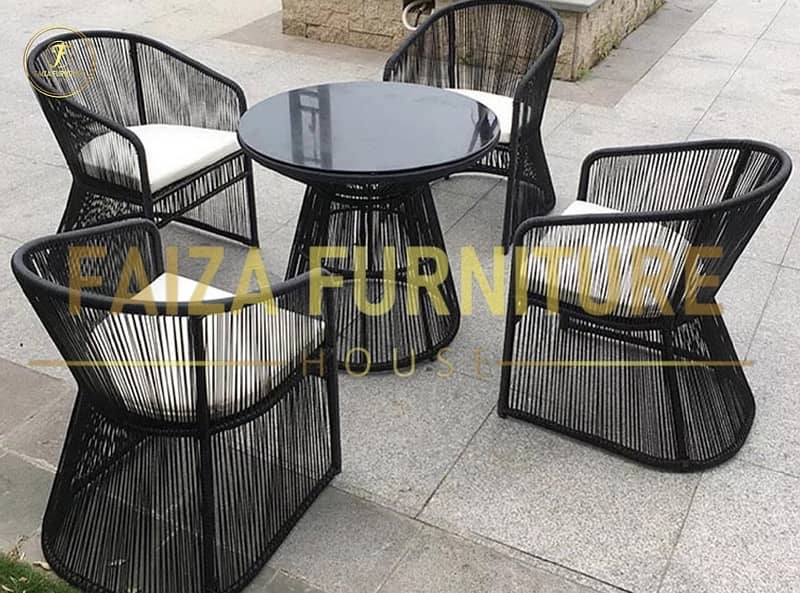 4 Seater out door dining set 3