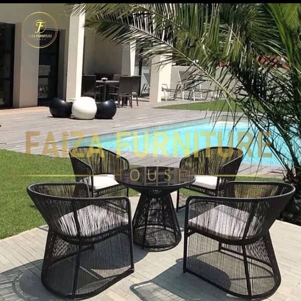 4 Seater out door dining set 10