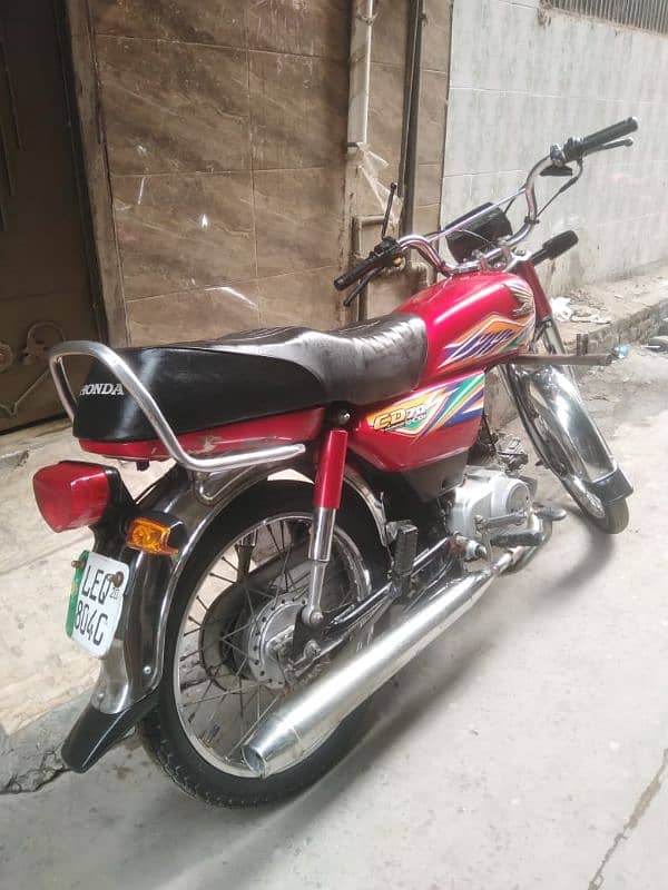 Red honda cd70 2020 0