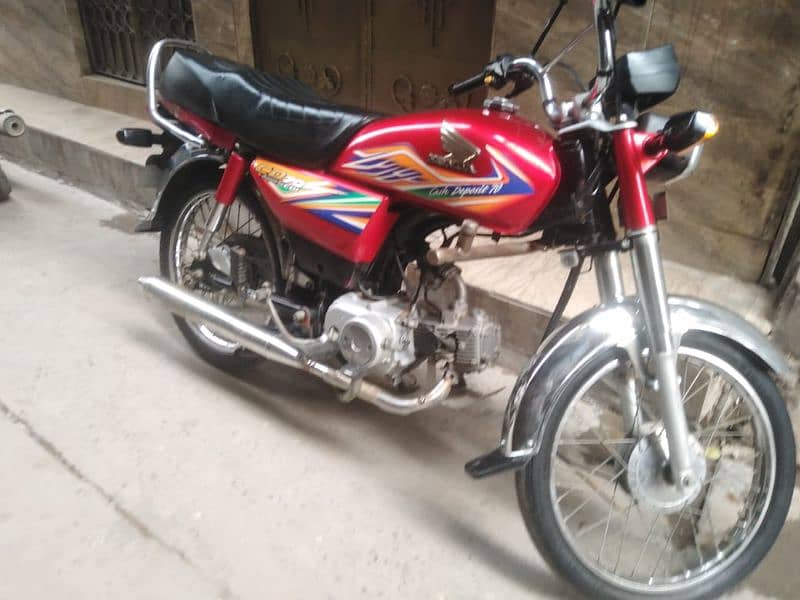 Red honda cd70 2020 8