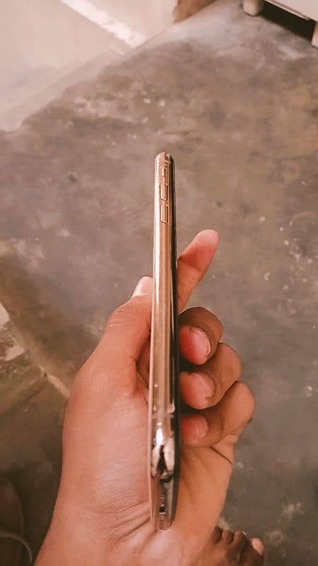 IPHONE XS JV NON PTA FOR SALE FOR CHEAPEST PRICE 3