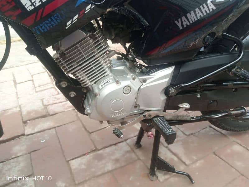 Yamaha ybr g 2023/24 model 1