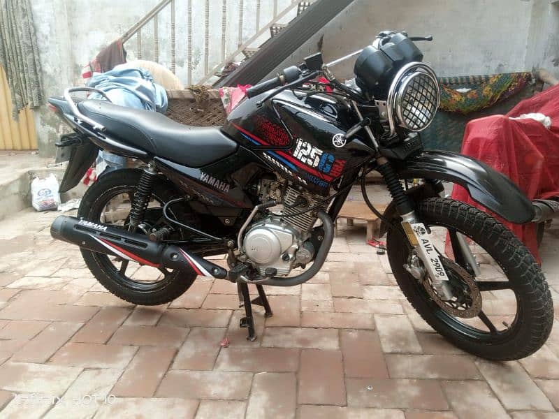 Yamaha ybr g 2023/24 model 4