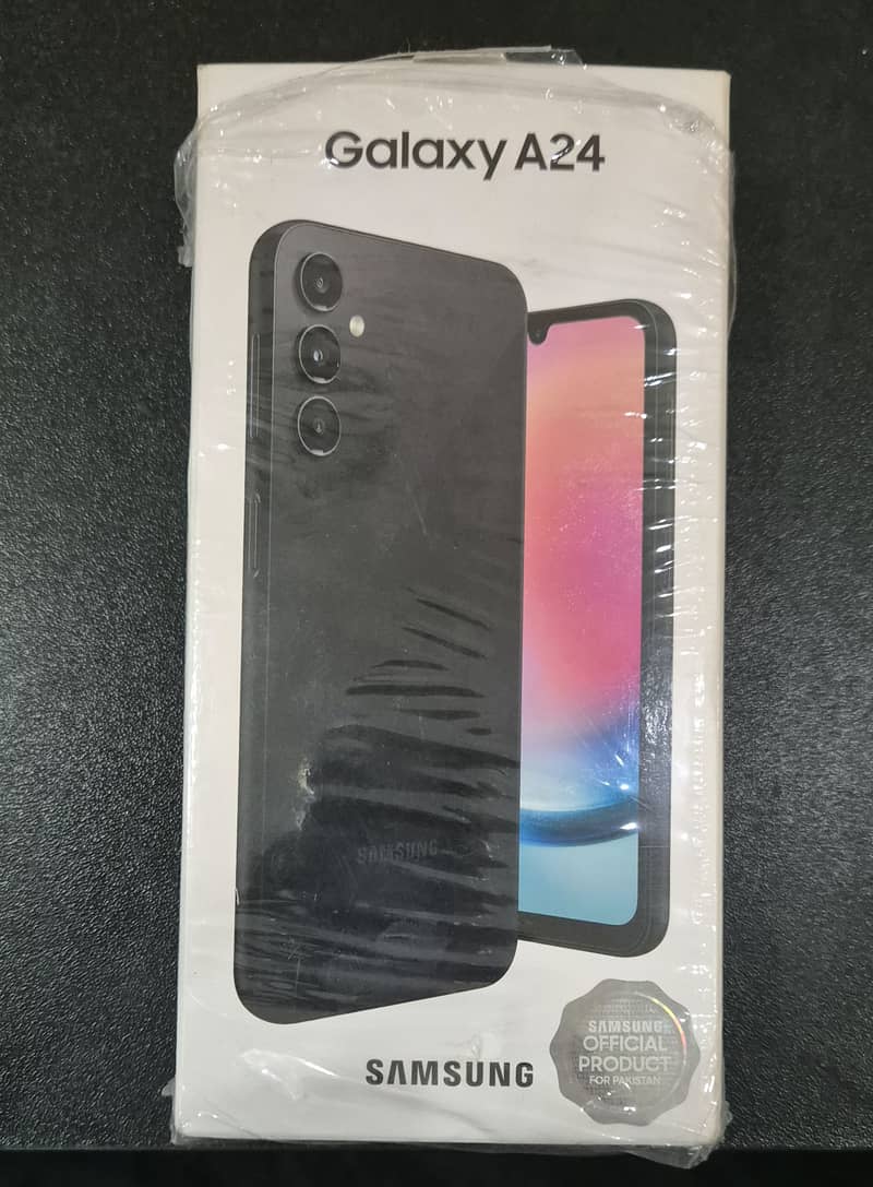 Samsung A24 almost new with extra 4 backcovers 0