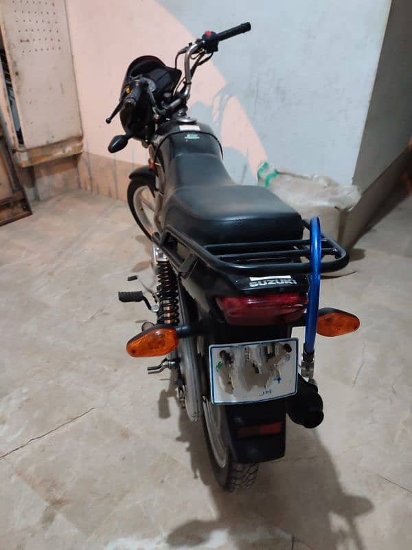 Suzuki GD110cc bick argent for sell engan file ok whatsap03272339582 2