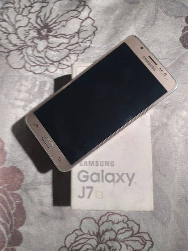 SAMSUNG J7/6 Mobile with Box no open no repair all ok condition 10/9.5 4