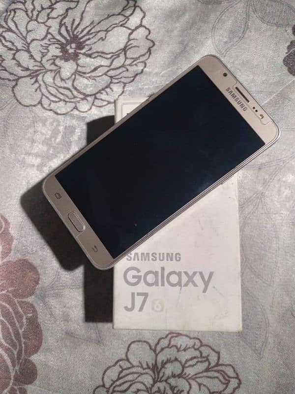 SAMSUNG J7/6 Mobile with Box no open no repair all ok condition 10/9.5 19