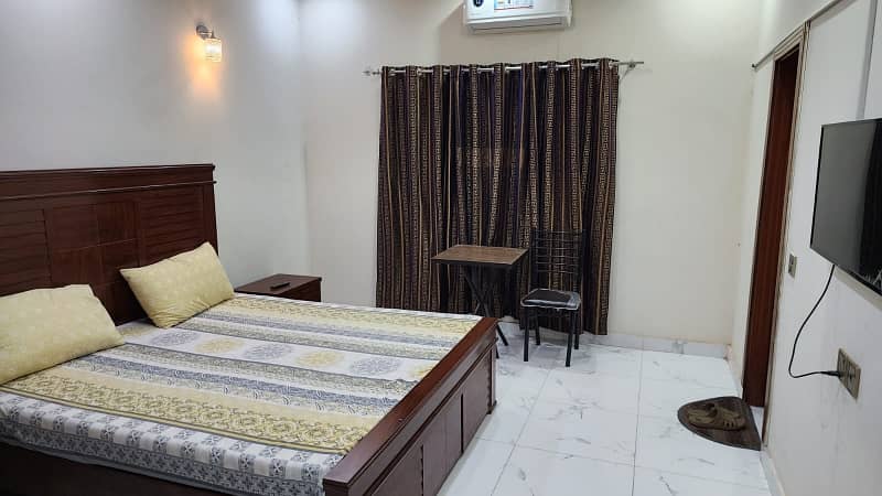 5 Marla VIP brand new tipe full tile floor full house for rent in johar town phase to 9