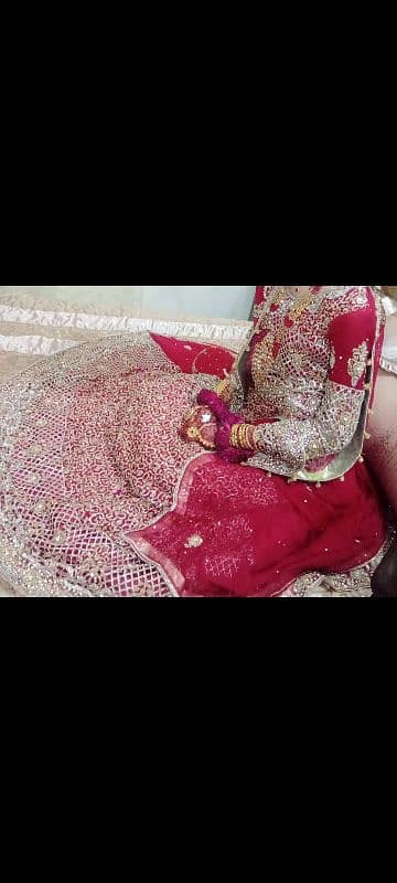 tail bridal lehnga for sale 4