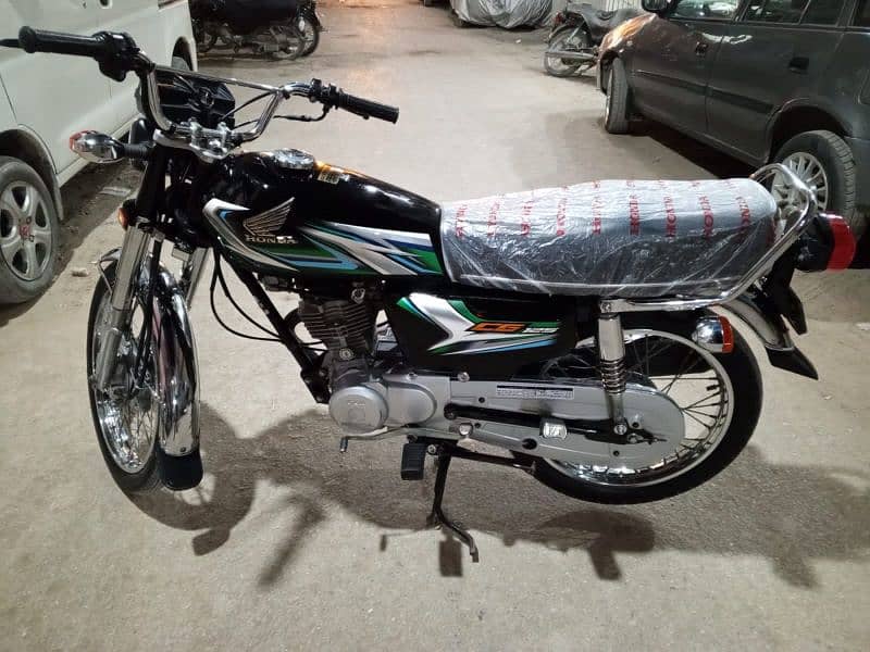 Honda CG 125 model 2023 (03343856656) 5