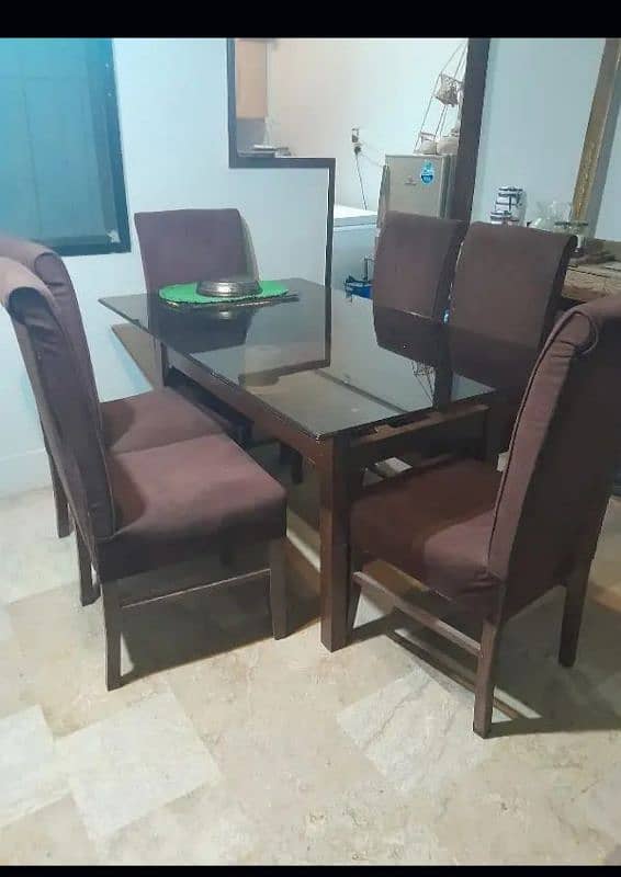 Six Chairs Dinning Table with taftted Chaired 1