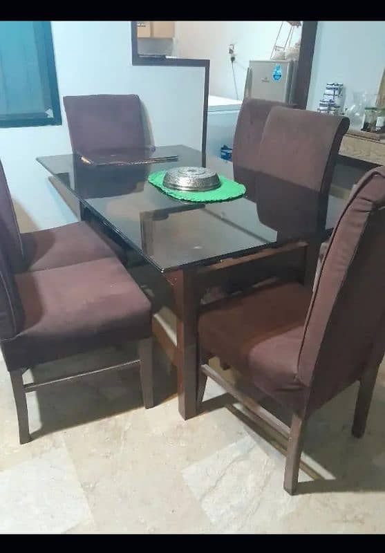 Six Chairs Dinning Table with taftted Chaired 2