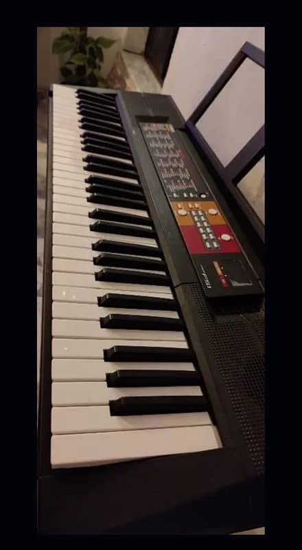 keyboard Yamaha PSR-F51 61 keys Portable 1