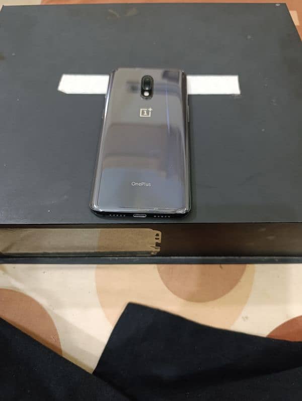 OnePlus 7 8/256 gb dual sim 10/10 condition zero meter 0