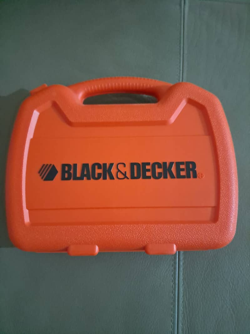 Black & Decker Drill Machine with Drill bit Set Box NEW 1