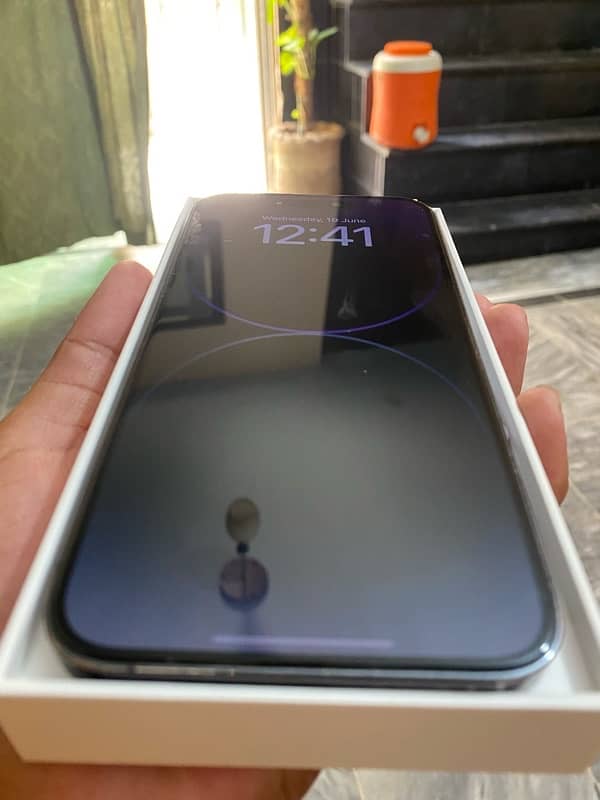 iphone 14 pro max  urgent sale 4