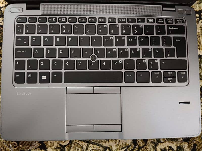 HP elitebook 3