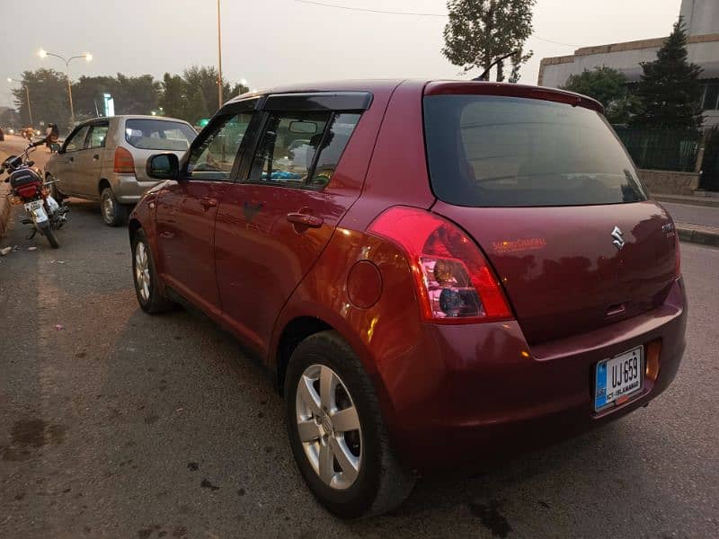 Suzuki Swift DLX 1.3 2012  Manual 17