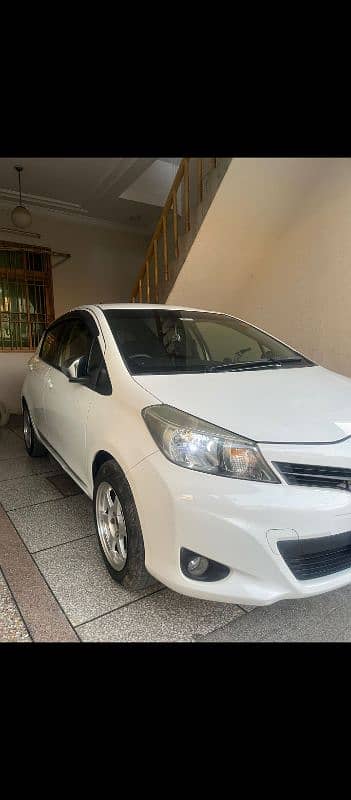 Toyota Vitz 2012 3