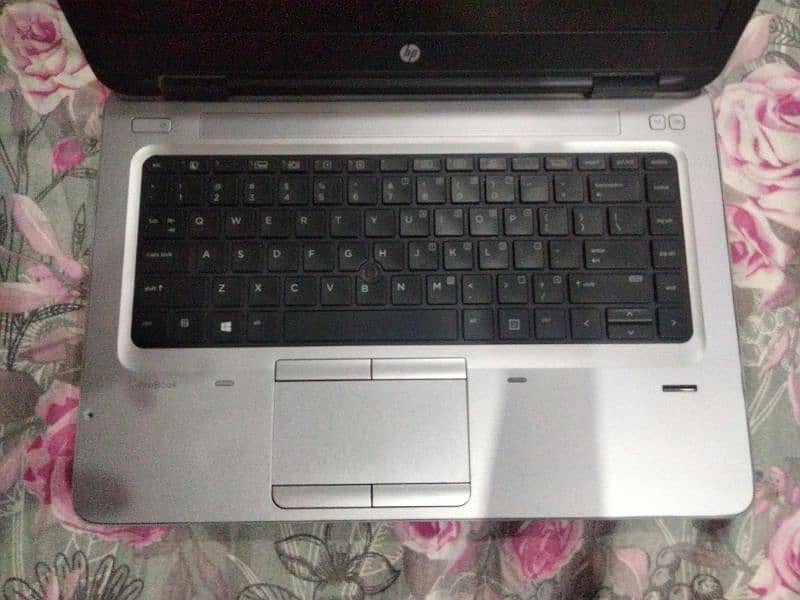 Hp laptop generation 6th in very good condition and 1