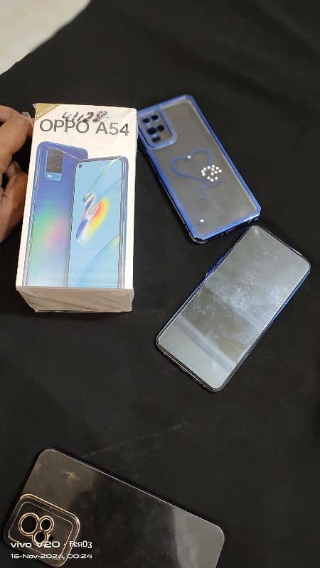 OPPO A54 bilkl 10/10 condition b koi fault nai hai 0