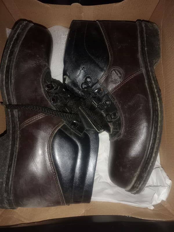 safety shoes for sale in very good and neat condition. size 10. 2