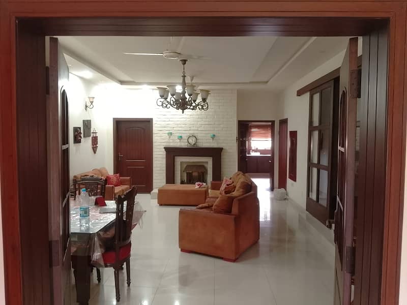 1 KANAL LUXURY HOUSE FOR SALE IN BAHRIA TOWN LAHORE (100% ORIGINAL AD) 0